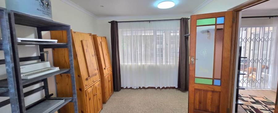 3 Bedroom Property for Sale in Kleinbaai Western Cape